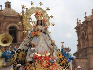 Lee más sobre el artículo Fiesta de la Candelaria en Puno: tradición y danzas