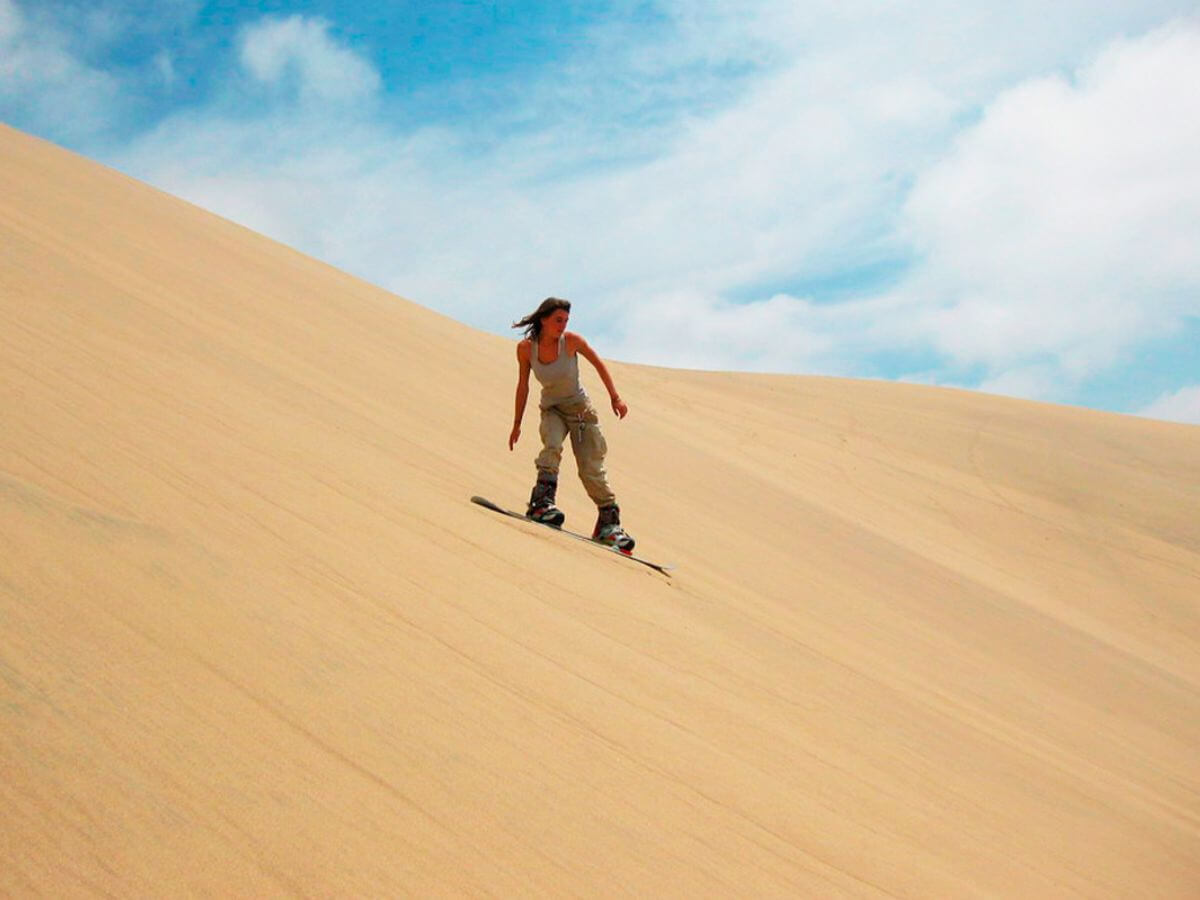 sandboarding Perú