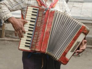 Lee más sobre el artículo La música tradicional colombiana y sus géneros más populares